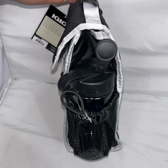IGLOO Cooler Lunch Bag and Free Chug Bottle Insulated Top Handle Carrier Snap - Picture 6 of 10